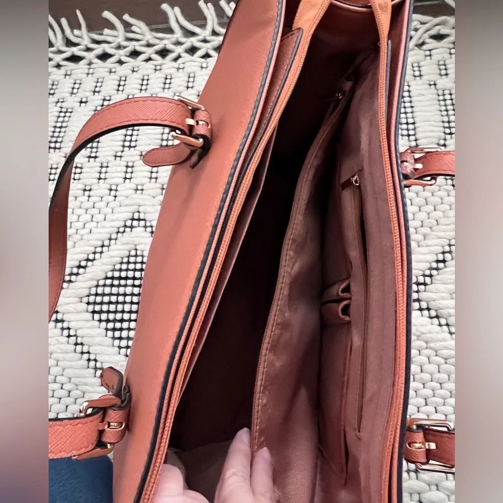 Laptop Bag Caramel Waterproof 15.5 inch